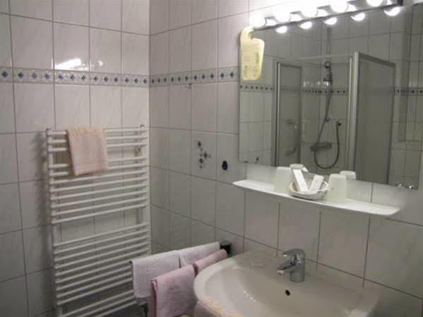 Hotel Harzer Am Kurpark Bad Herrenalb Luaran gambar